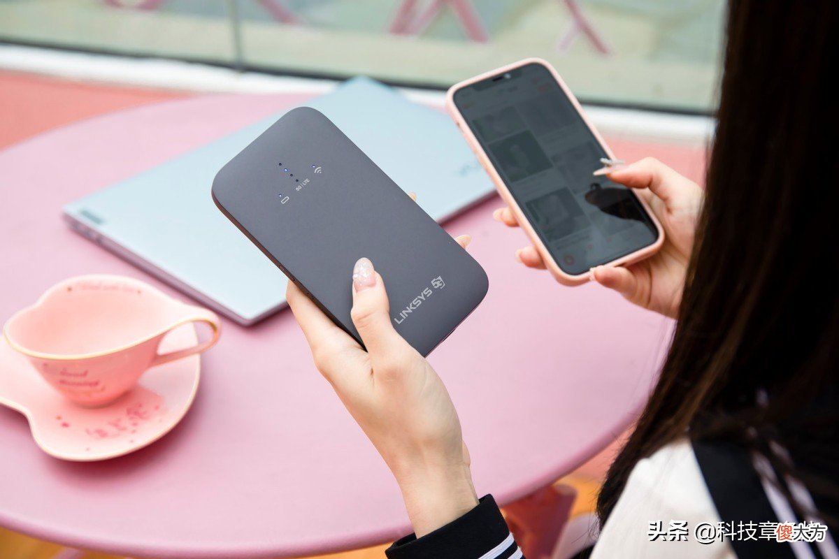 户外直播带上领势随身WiFi 户外直播之