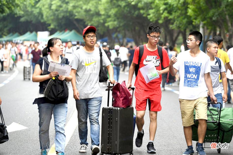 大一新生有必要迁户口吗 大一新生迁移户口有必要吗?