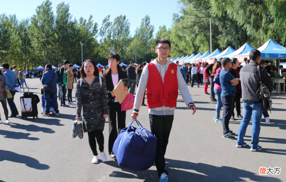 大一新生有必要迁户口吗 大一新生迁移户口有必要吗?