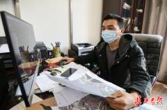 在有限的墓碑上刻下无限的故事 墓碑上刻永垂不朽