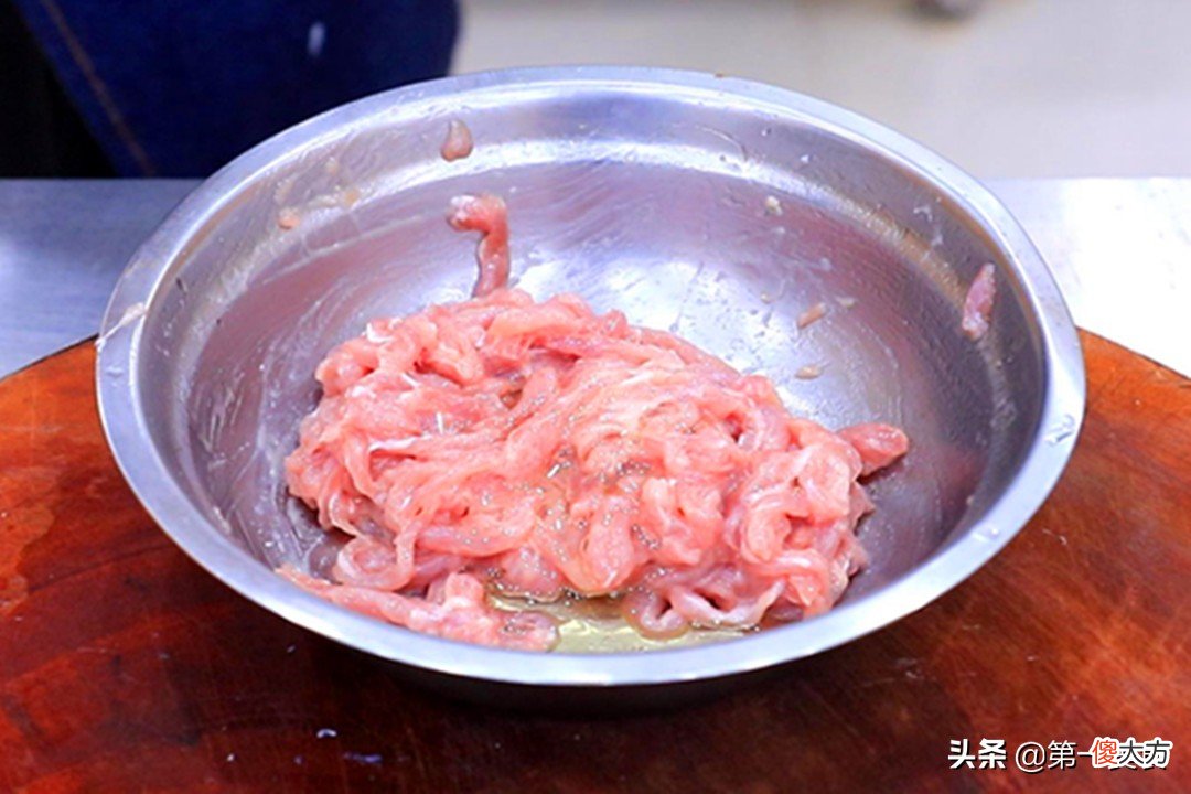 木耳扔掉也不能隔夜吃 木耳是不能吃隔夜的吗