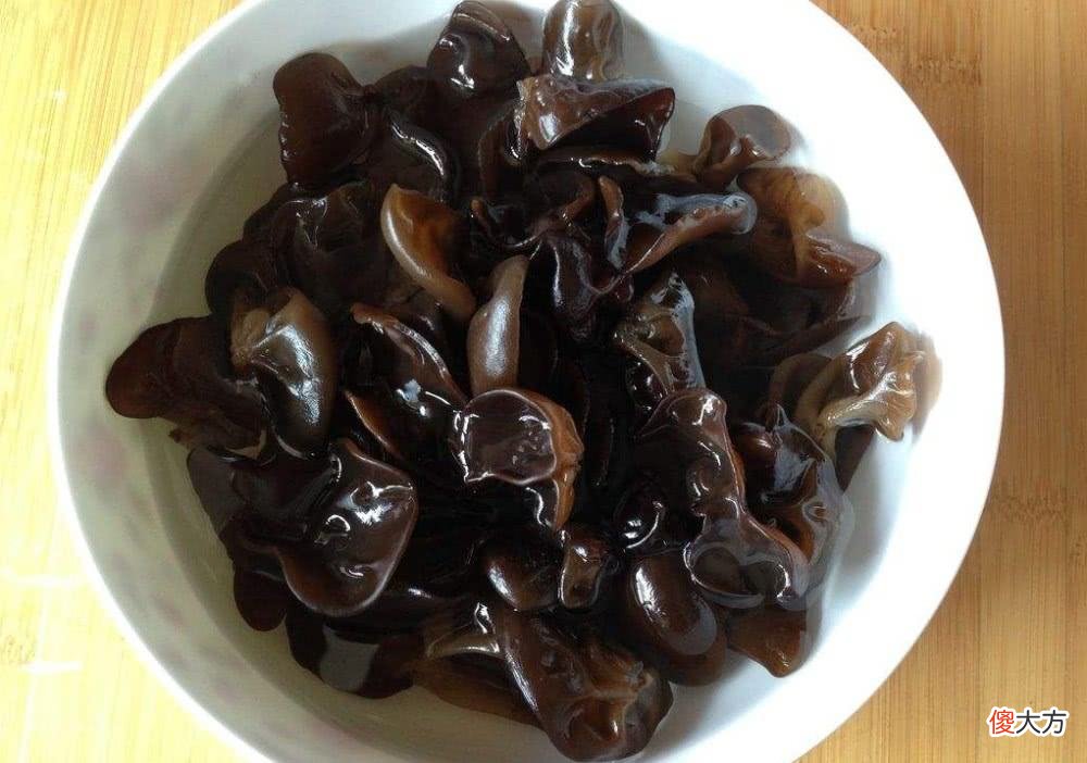 隔夜饭菜热透就能吃 隔夜菜可以热一热再吃吗