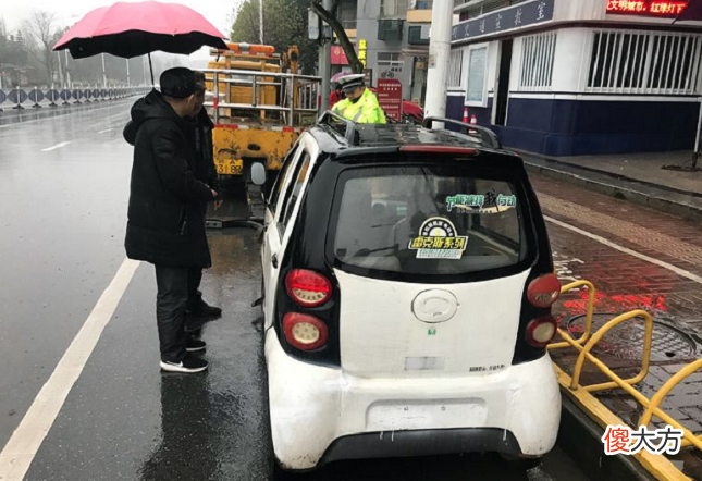 休闲三轮车为什么受老年人欢迎 老人电动三轮休闲车