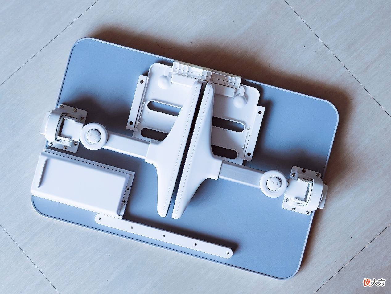 奥睿科床上桌电脑支架体验报告:办公利器,懒人福音