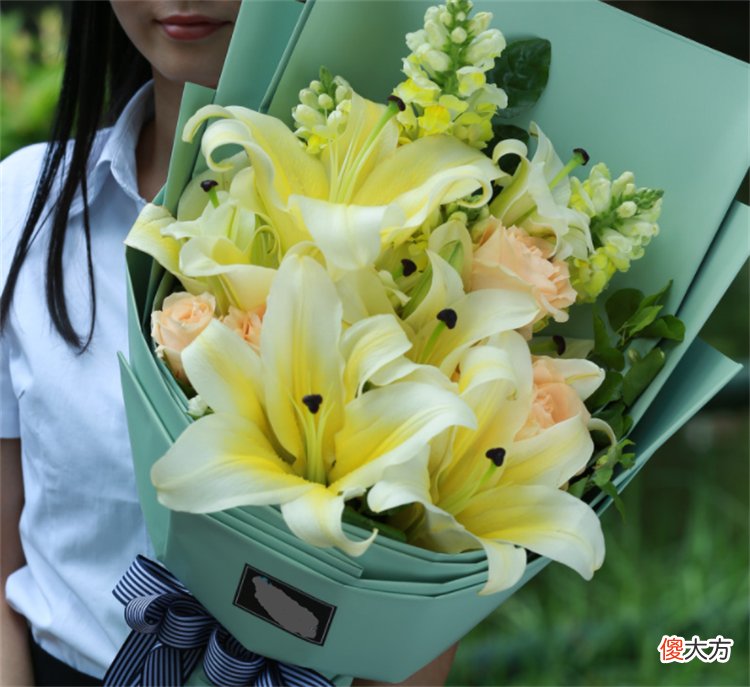 向女朋友道歉送什么花 道歉送花给女朋友送什么的