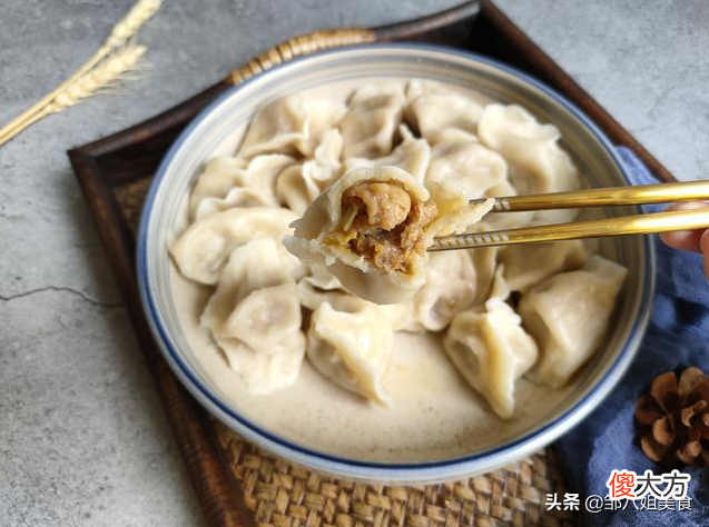 最好不要放料酒和五香粉 孜然粉加五香粉可以不