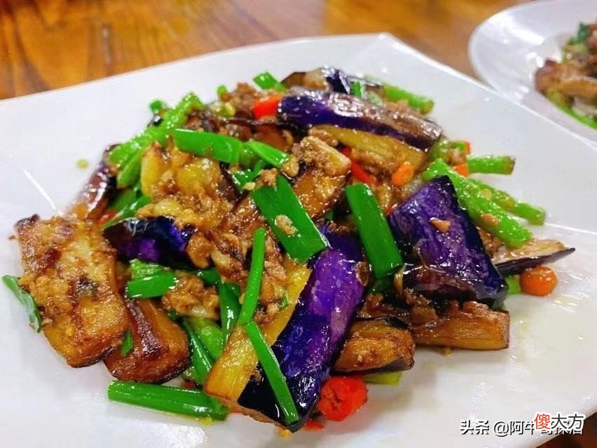 南宁藏在旮沓角落里的小炒大排档，人均50元，味道完爆星级饭店