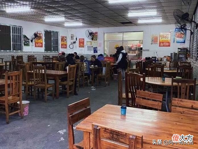 南宁藏在旮沓角落里的小炒大排档，人均50元，味道完爆星级饭店
