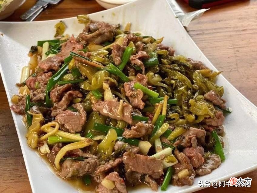 南宁藏在旮沓角落里的小炒大排档，人均50元，味道完爆星级饭店