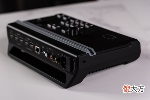 酷冷至尊EJ ONE直播机体验：麻雀虽小五脏俱存的直播利器