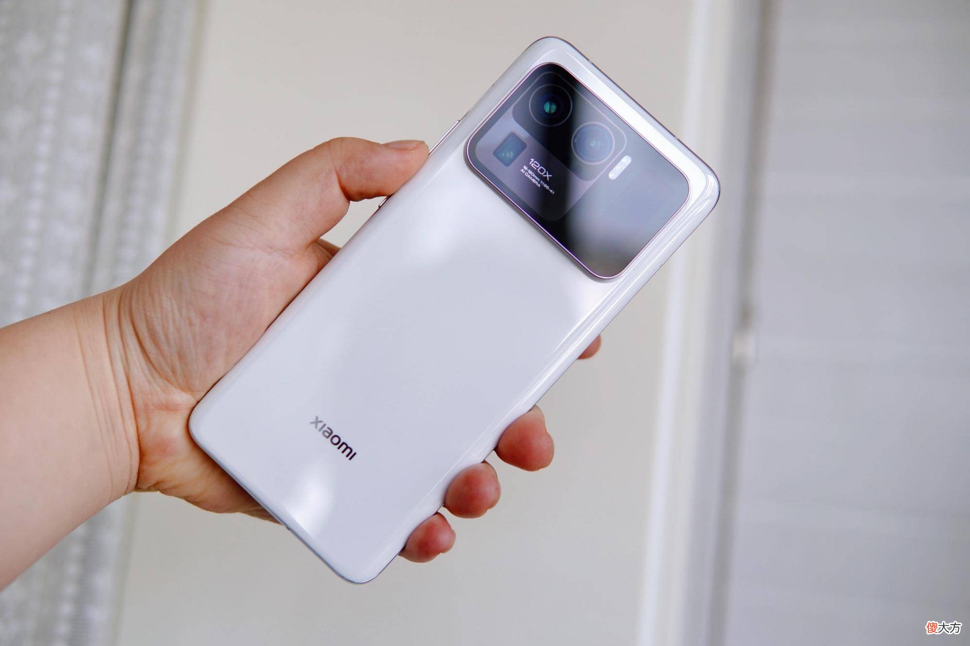 雷军这次良心了，顶级拍照旗舰特惠至3000档，还买啥iPhone 13？