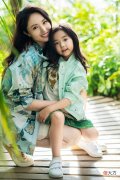 【就爱时尚】绿色才是最潮色彩，从20岁可以穿到70岁，看女明星的搭配就知道了
