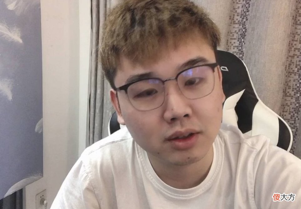【游戏迷】小超梦排位遇到张顺飞型打野，队友仅用几分钟，就搞崩了他的心态