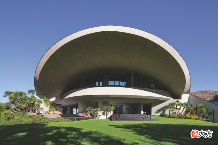 【时尚一点】T型台｜谷爱凌的LV T台首秀是加州辣妹！