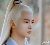 【历史故事】尘埃落定！《且试天下》兰息为救风夕散尽修为，满头白发归隐江湖