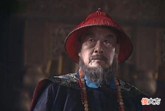 【爱历史】为何顺治在位的时候,鳌拜不敢飞扬跋扈,这是什么原因造成的不同