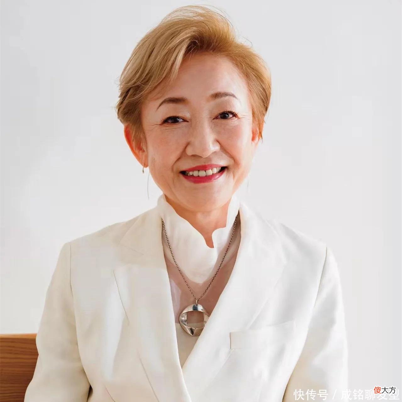 【就爱时尚】中老年女人剪什么发型显年轻？9款不用烫的发型，时尚大气又减龄