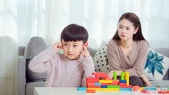 你的严厉不一定能让孩子优秀，太多家长的失败，在于培养听话孩子