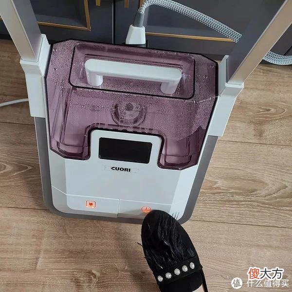 【时尚一点】卓力精烫增压智能挂烫机 熨烫我们心情的高端体验