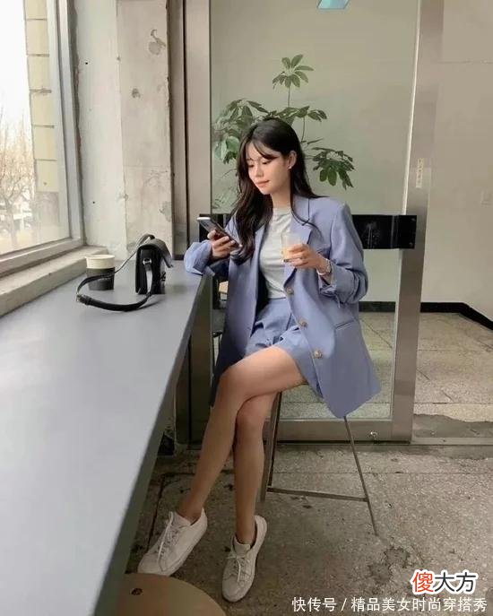 【时尚一点】别再穿一身黑啦，今夏流行“初恋色”，美呆！！