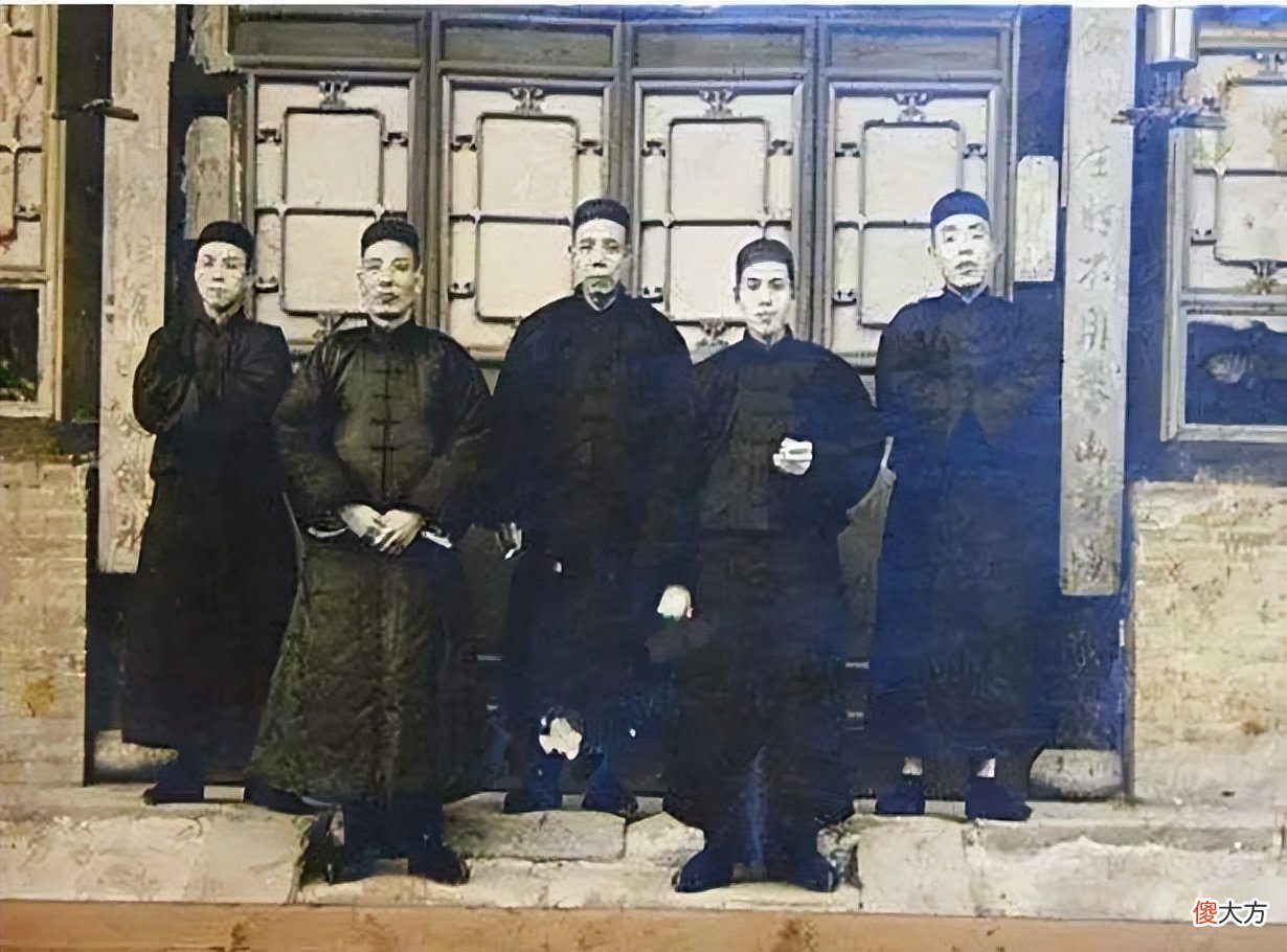【爱历史】1953年,南京古董商陈新民捐出一件文物,根据专家估价,值十个亿以上