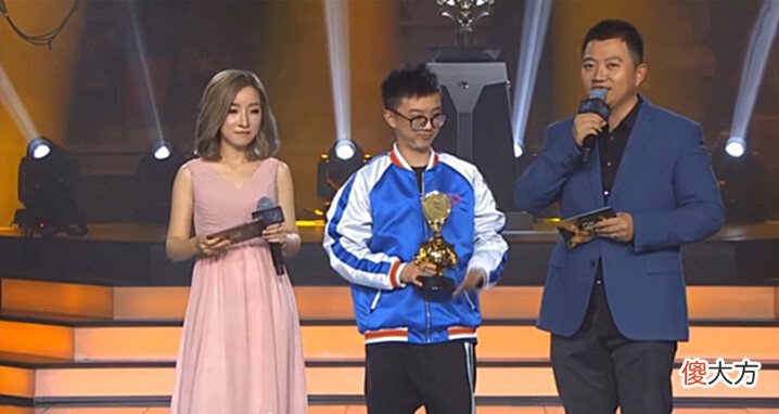【游戏世界】Dota2-Tank是顶尖四号位选手!fy表示:你不会觉得他没我厉害吧?