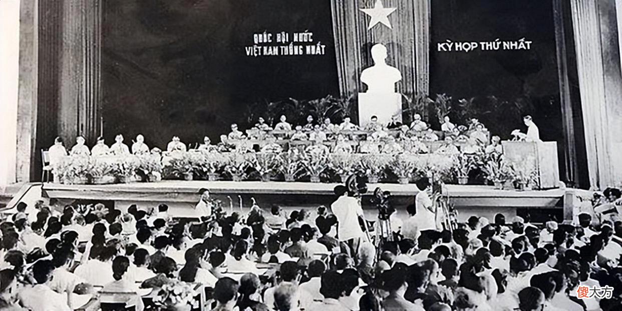 【爱历史】1978年，为阻止第二个越南出现，邓公果断叫停对阿尔巴尼亚的援助