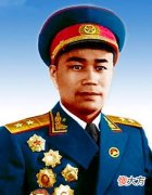 【历史故事】王近山降职后，许世友求情，主席：放虎归山，哪个军区敢要
