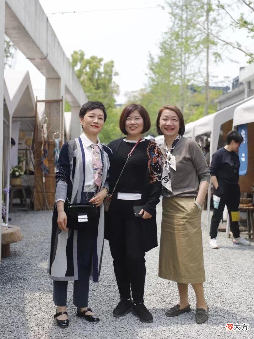 【时尚一点】50岁左右的女人会不会穿衣，从这几点就能分辨出来，讲真差别太大