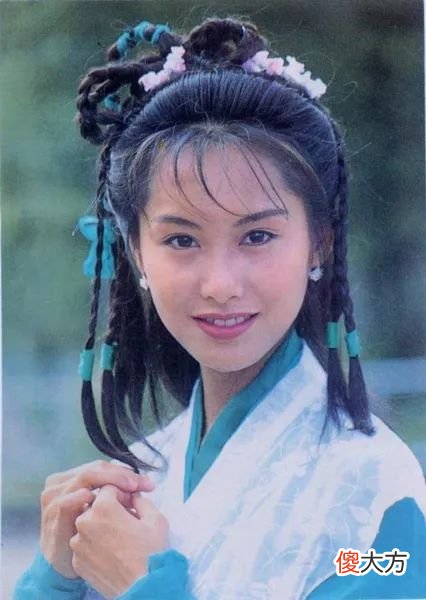 【就爱时尚】2022年了，我们还需要女侠吗？