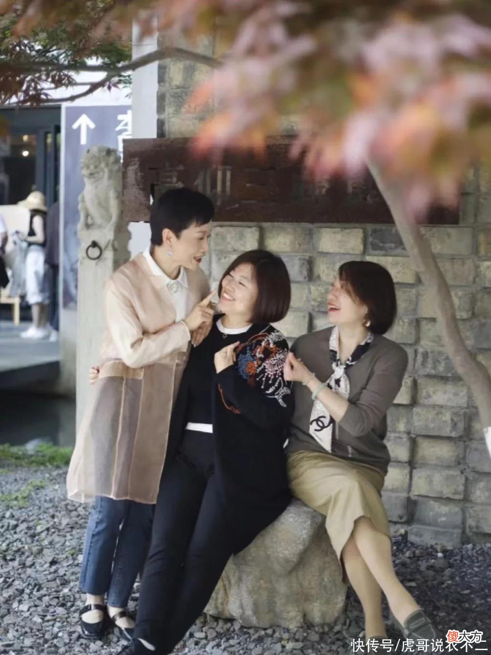 【时尚一点】上了年纪的女人，入夏后若是总穿“大妈式”服饰，气质再好也白搭