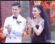 【时尚一点】还记得全网最火的黑色婚纱女孩吗？如今面目清秀，生活普通