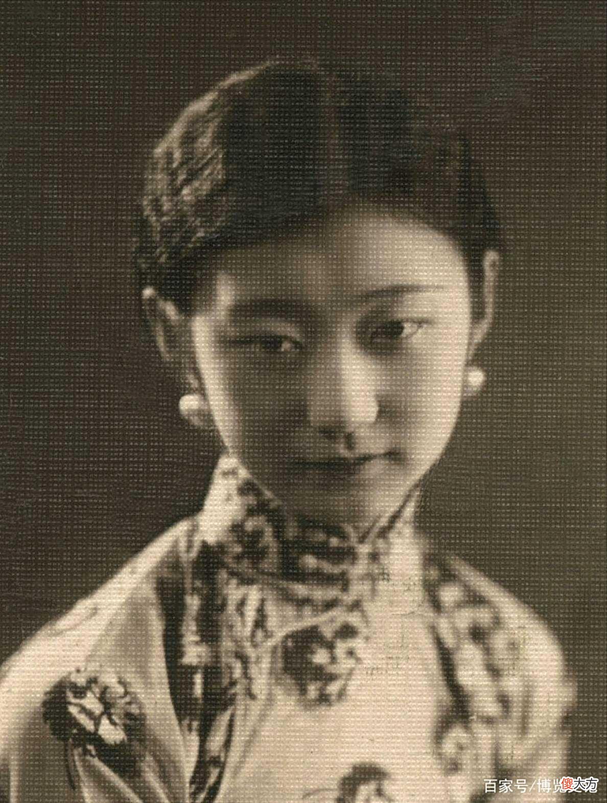 【爱历史】两次订婚失败一次求爱被拒，她活到90岁未嫁，晚年靠领钱度日