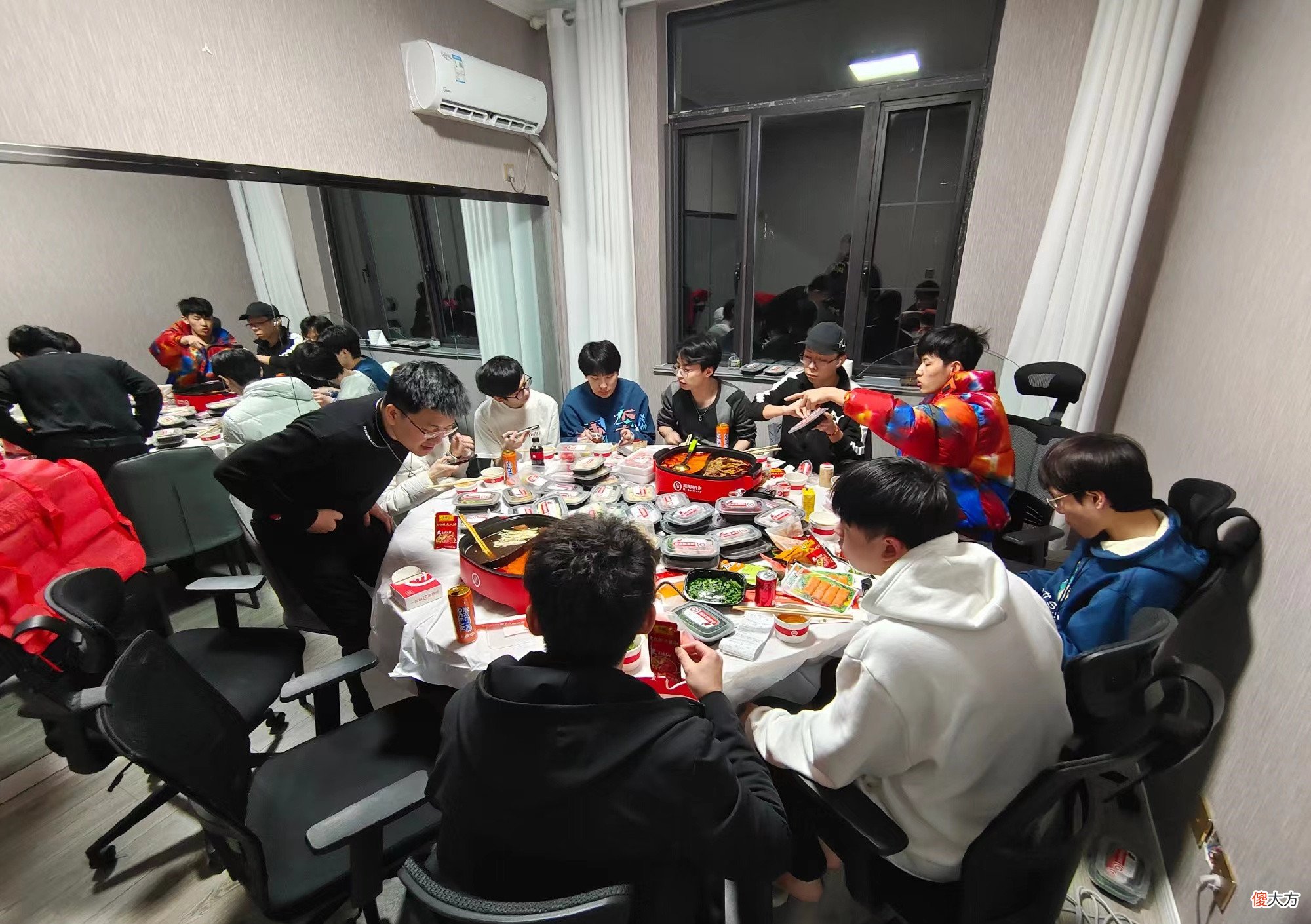 【游戏迷】张大仙剧透XYG转会期变动，将重点补强1个方向，谁说一门会挂牌？
