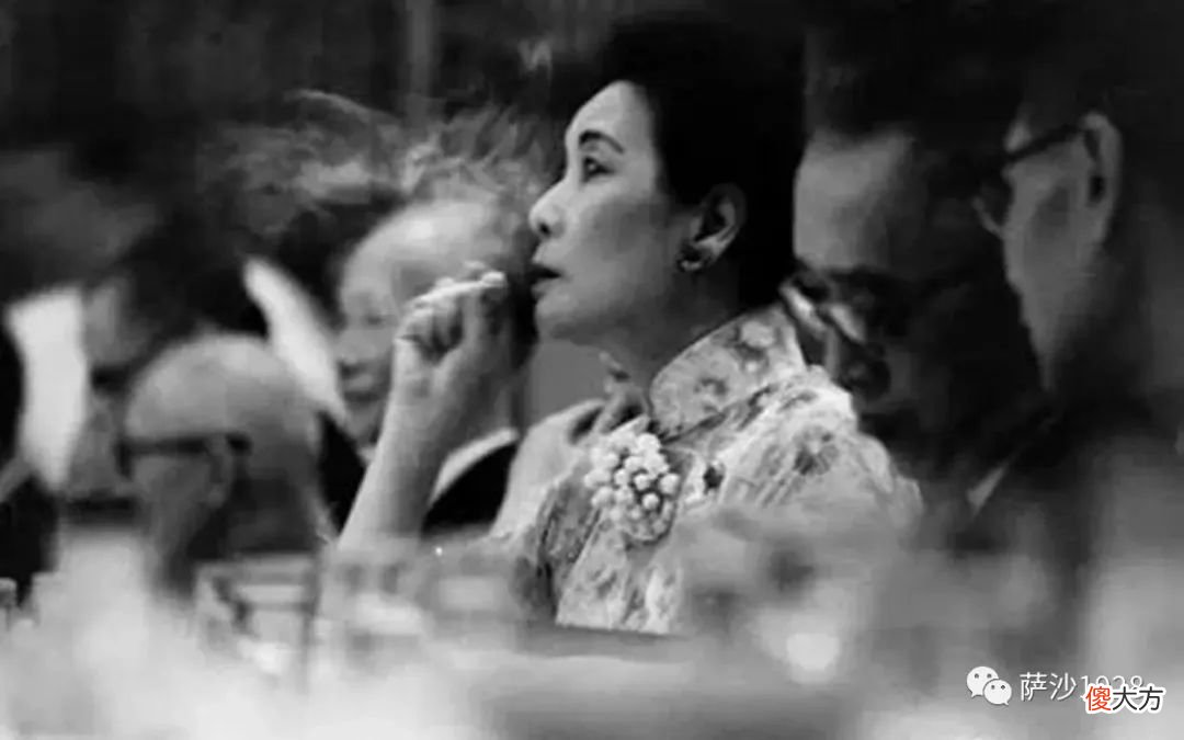 【爱历史】【萨沙讲史堂第一千八百九十零一期】为什么宋美龄姐妹都抽香烟？1981年5月16日宋庆龄被授予名誉主席