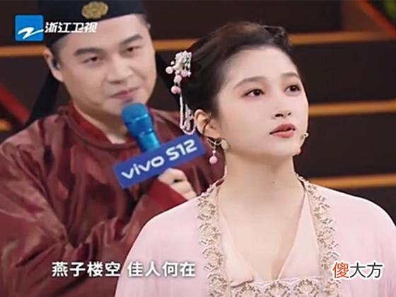 【游戏世界】《王牌》迎来收官季，千篇一律的游戏模板审美疲劳，提词器太明显