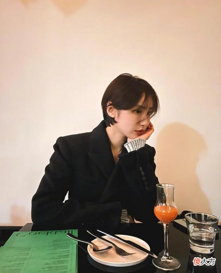 【时尚一点】韩国短发女生穿搭是必不可少的 甜酷日常天花板