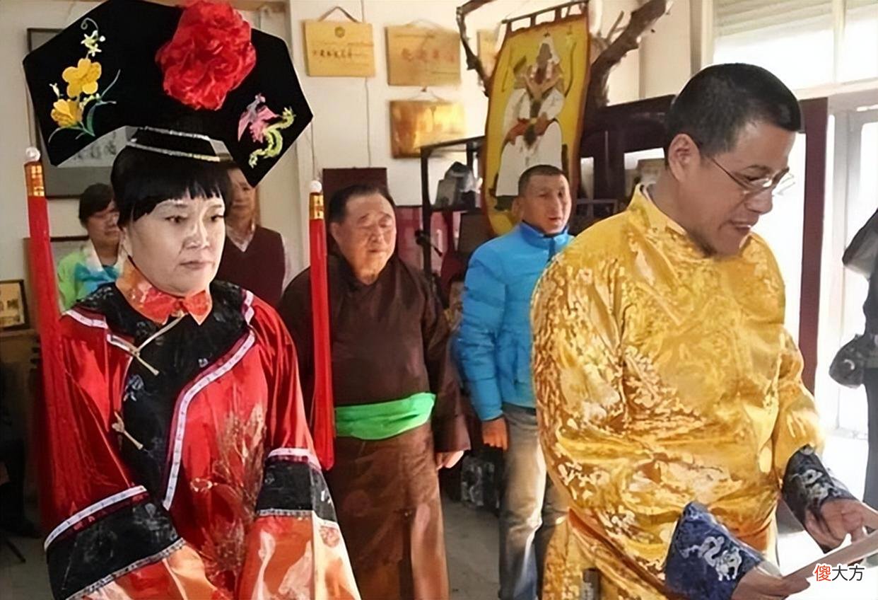 【爱历史】乾隆七世孙带上亿玉扳指，专家要求上交，男子霸气回应：凭什么！