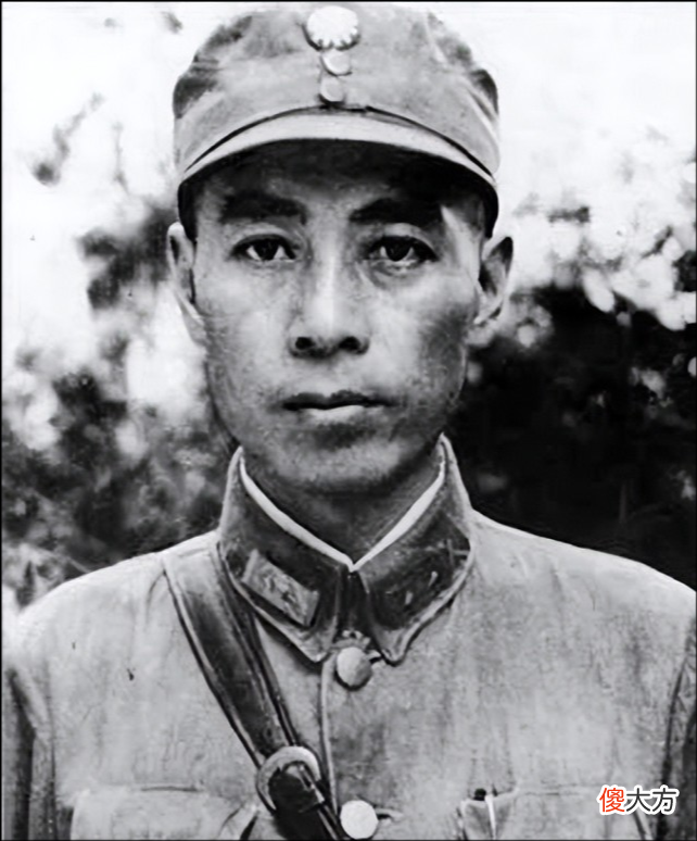 【历史故事】1955年授衔，给全体将官颁发证书的为何是总理，而不是其他元勋？