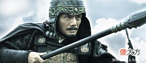 【爱历史】交朋友千万别学关羽，他的朋友一个骗他，一个出卖他，一个要杀他！