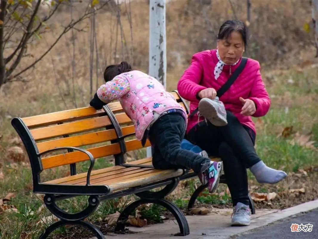 老人是真疼还是“假疼”孩子，日常表现根本瞒不住，一眼就能看出