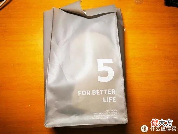 【就爱时尚】近几年比较喜欢的一组不臭脚的平价短袜