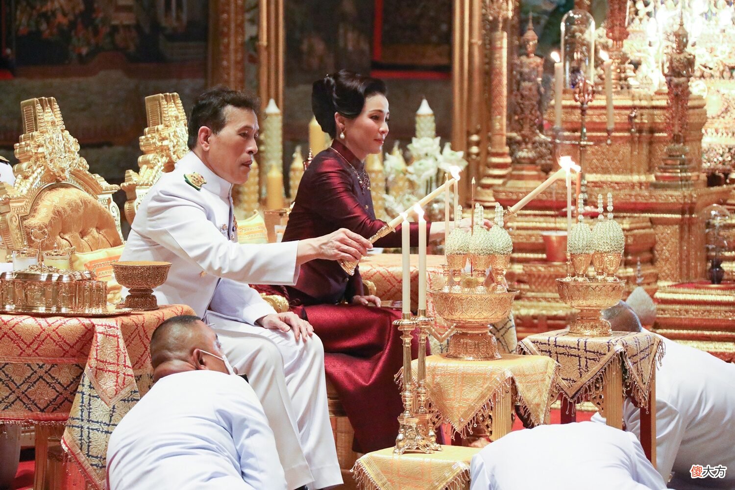 【就爱时尚】苏提达穿红衣亮相比结婚时候还美！新发型惊艳，大公主都输给王后