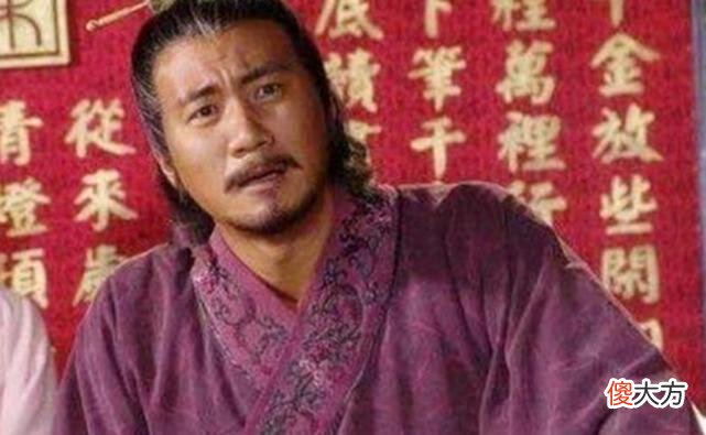【历史故事】徐达与朱元璋下棋，下到一半徐达突然停下，一看棋盘上出现两个字