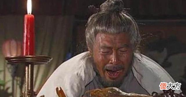 【历史故事】徐达与朱元璋下棋，下到一半徐达突然停下，一看棋盘上出现两个字