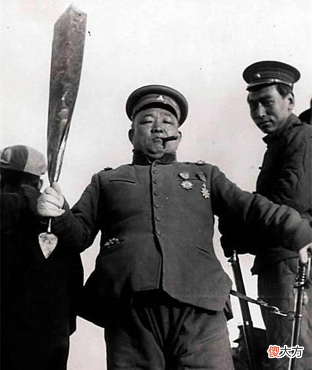 【爱历史】两个耳光,害得黄金荣被抓七天,从此,杜月笙离开上海就再没回来