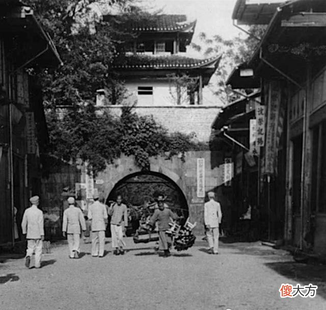 【历史故事】1930年代的桂林老照片，叠彩山四方台与桂林府皇城西门