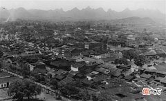 【历史故事】1930年代的桂林老照片，叠彩山四方台与桂林府皇城西门