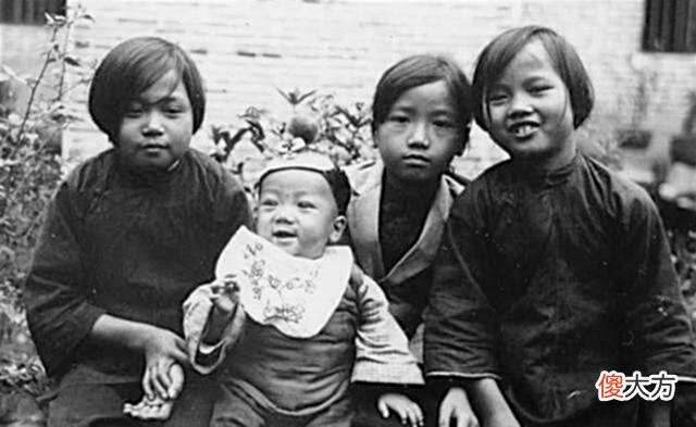 【历史故事】1930年代的桂林老照片，叠彩山四方台与桂林府皇城西门