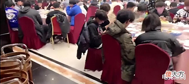 【游戏世界】韩涵懵了,耀扬怎么也开始搞战队赛了,一场水友赛奖励二十万?